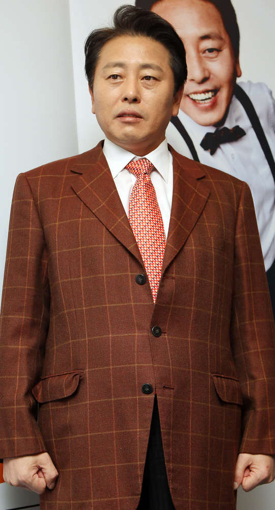 최일구 전 MBC 앵커가 법원에 파산을 신청한 사실이 뒤늦게 확인됐다. 7일 서울중앙지법에 따르면 최씨는 지난해 11월 이 법원에 개인파산 신청을 냈다. 최씨는 지난해 4월 회생 신청을 한 뒤 관련 절차를 밟아오다 그것조차 여의치 않자 파산 신청을 한 것으로 알려졌다.